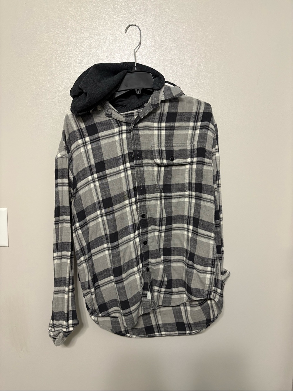 American Eagle Outfitters Black and Gray Plaid Button-Down Shirt